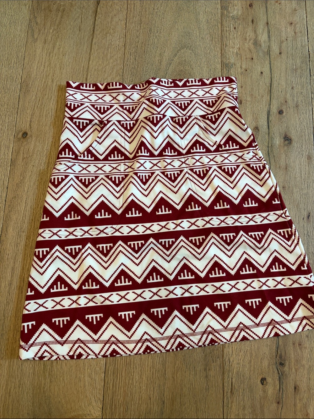 Kavu Burgundy and Ivory Geo Chevron A-Line Skirt